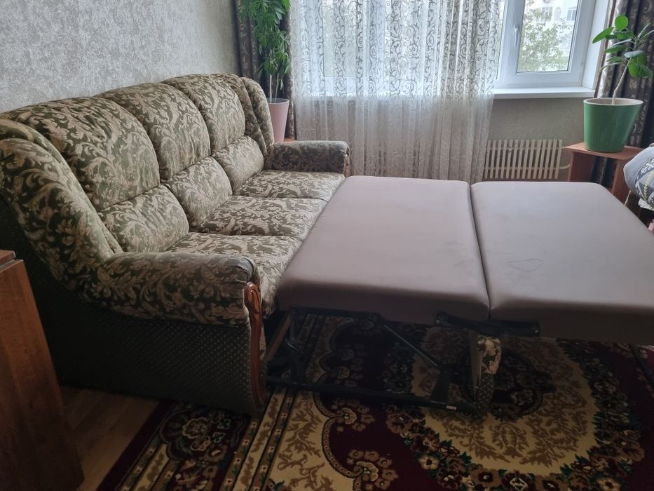 Диван мягкий б/у