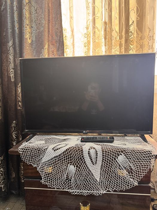 Продается телевизор LG 32