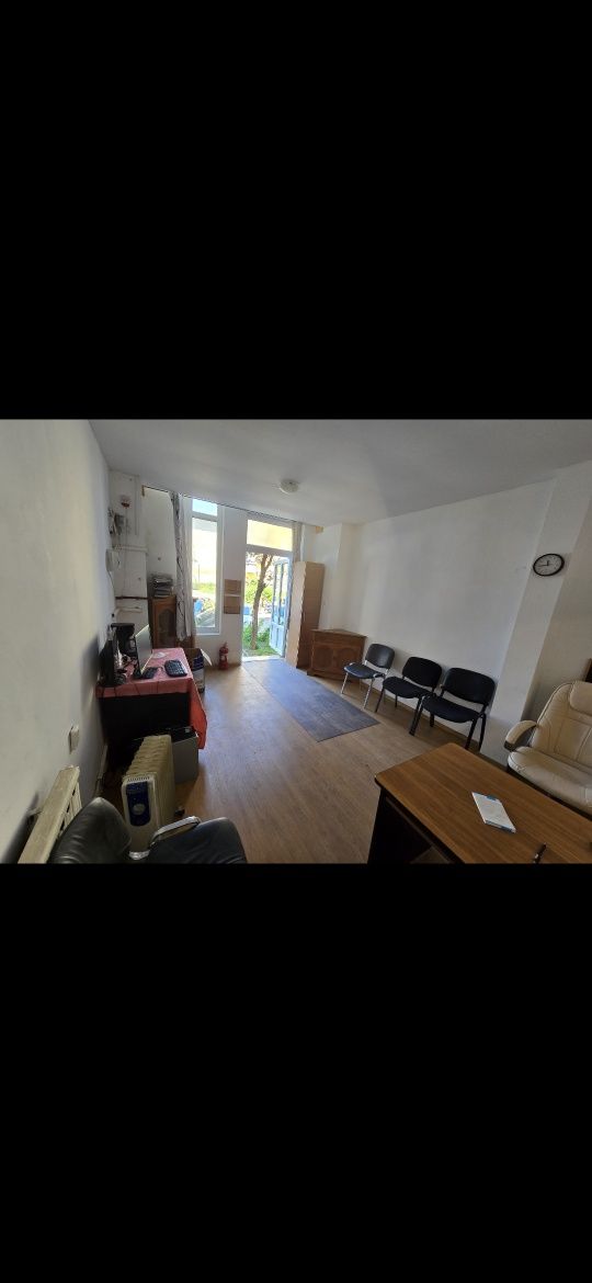 Spatiu comercial Resita Piața Sud