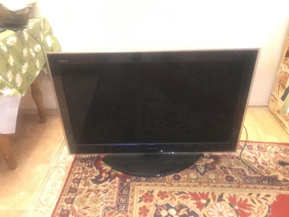 Телевизор Toshiba Regza 40 inch инча