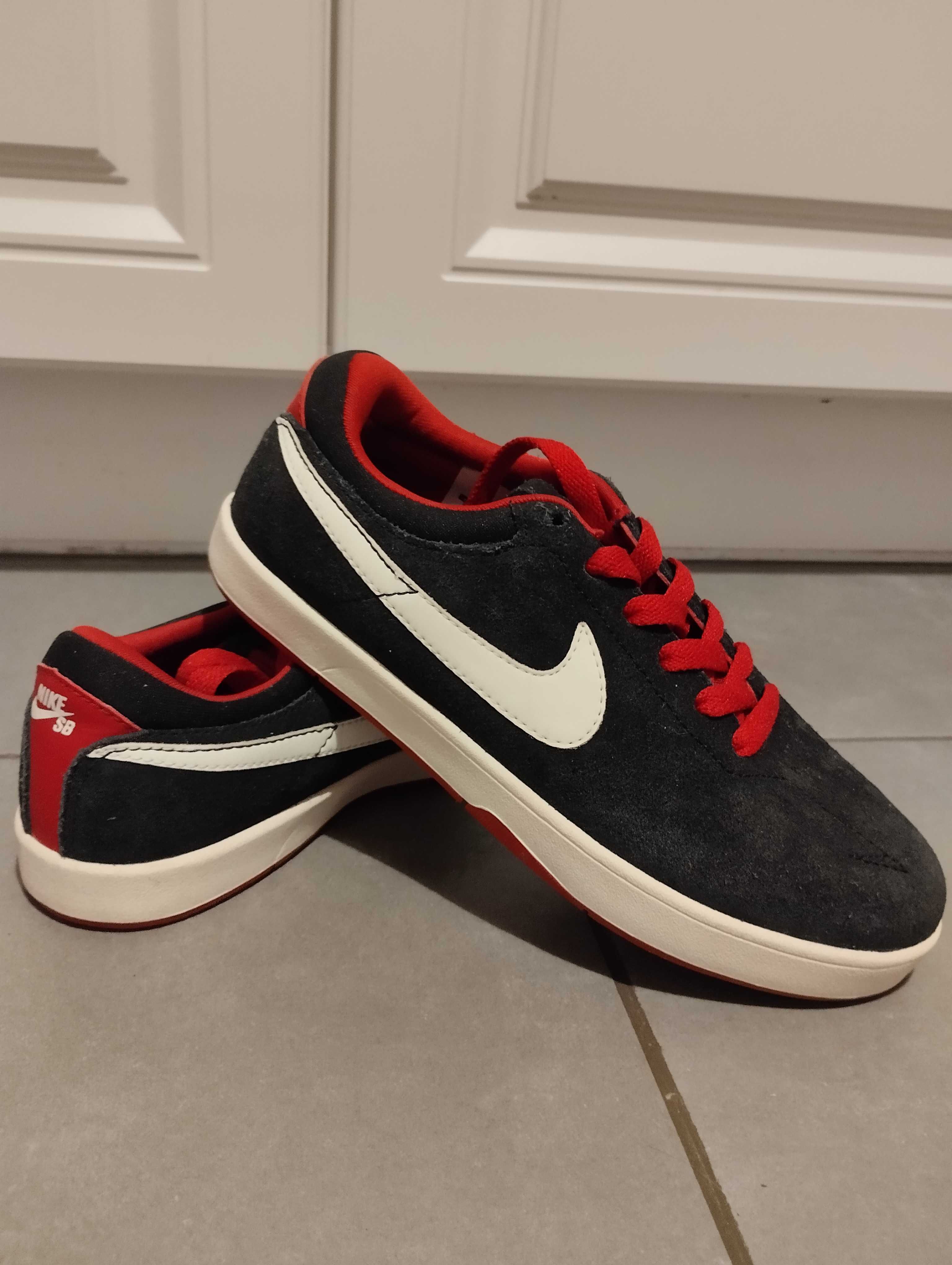 Nike SB номер 35.5 нови без фабричната кутия.