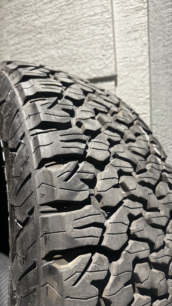 A/T VITOUR 285/60R18