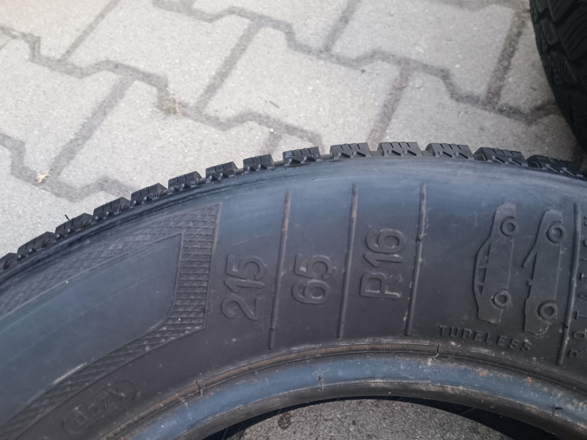 215 65 16 kleber 2бр.