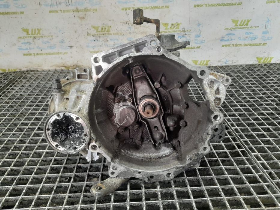 Cutie viteze manuala 5 trepte 1.9 TDI EBF Volkswagen VW Golf 4 [1997