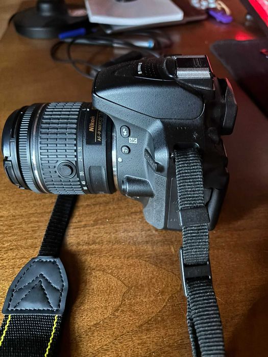 Aparat foto DSLR Nikon D5300
