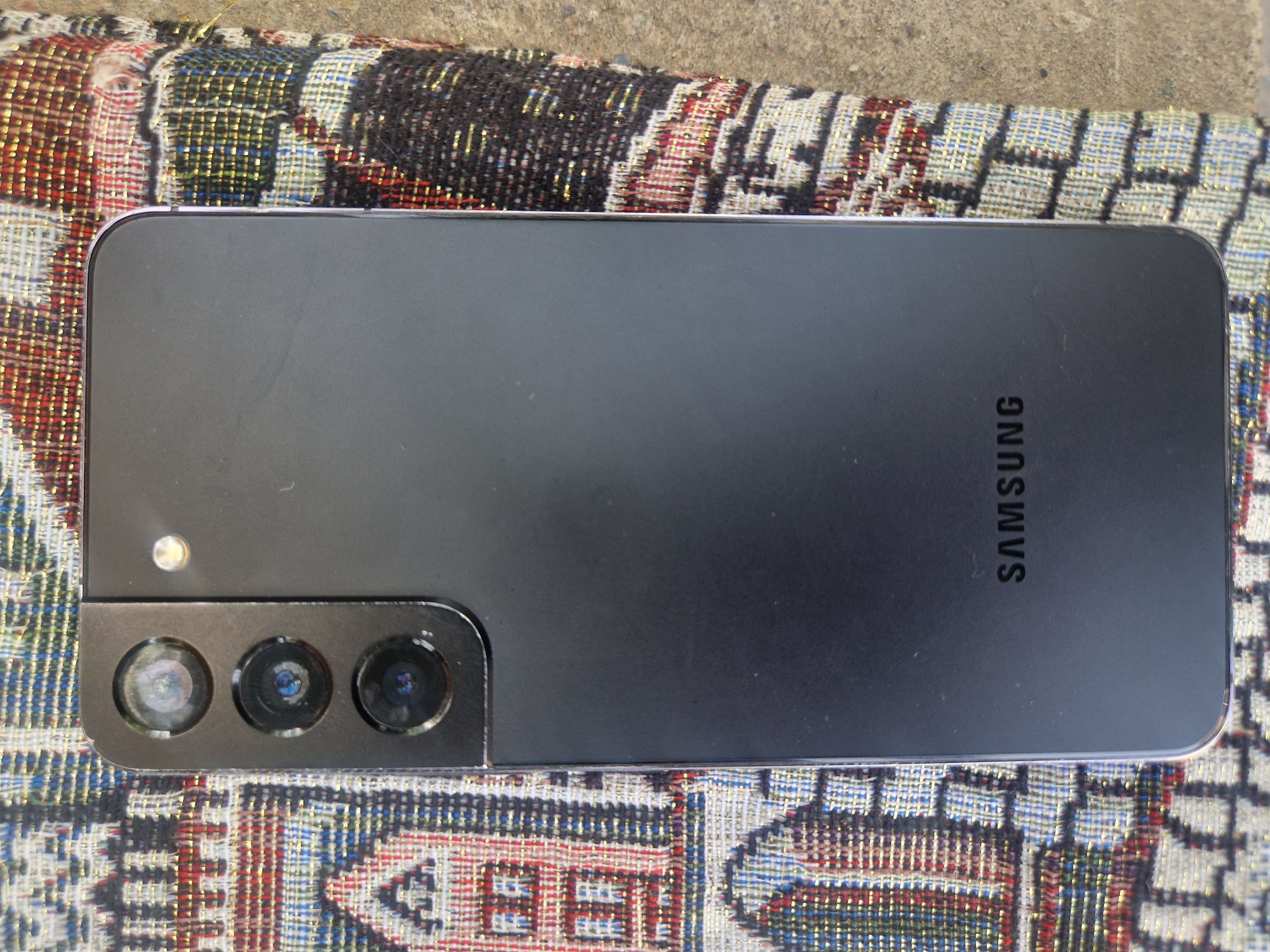 Samsung s22 8/256