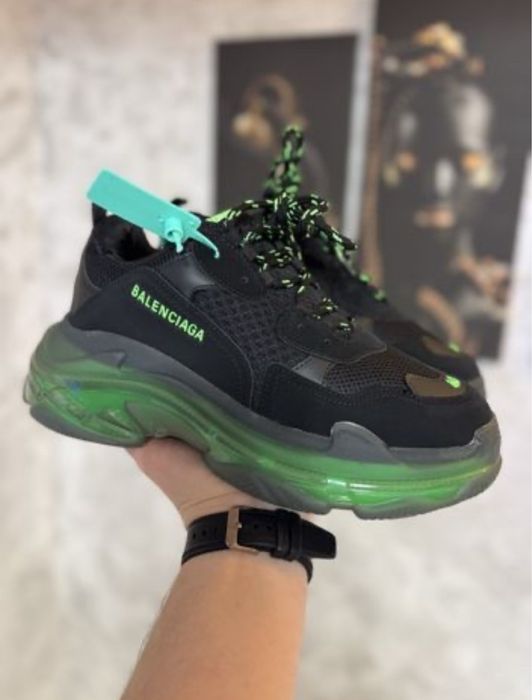 Adidasi balenciaga triple s
