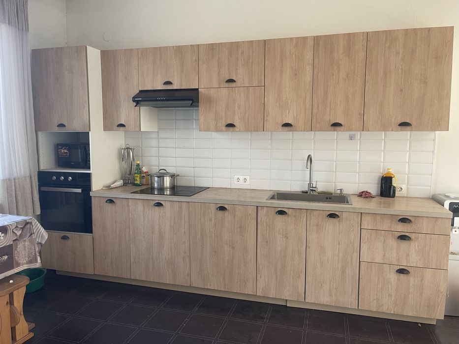 Кухонный гарнитур ширина 3 м , с техникой Dauscher