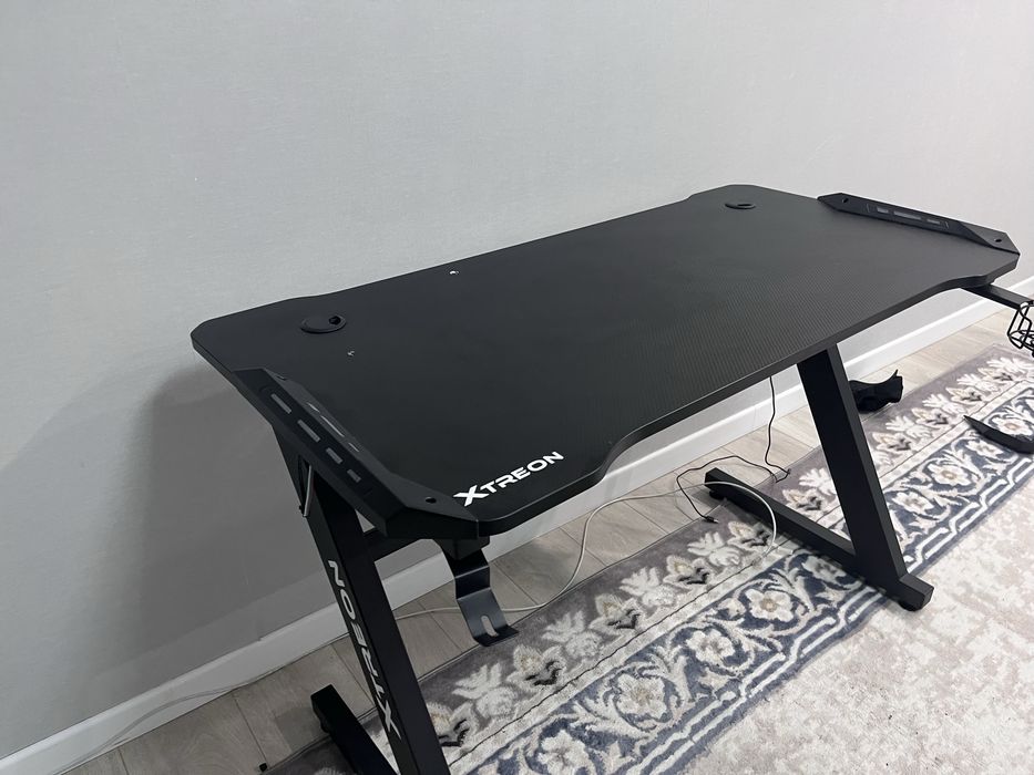 Продам игровую стол