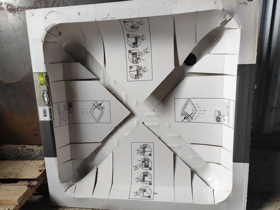 Cădiță dus pătrată, Alba, din otel Fayans