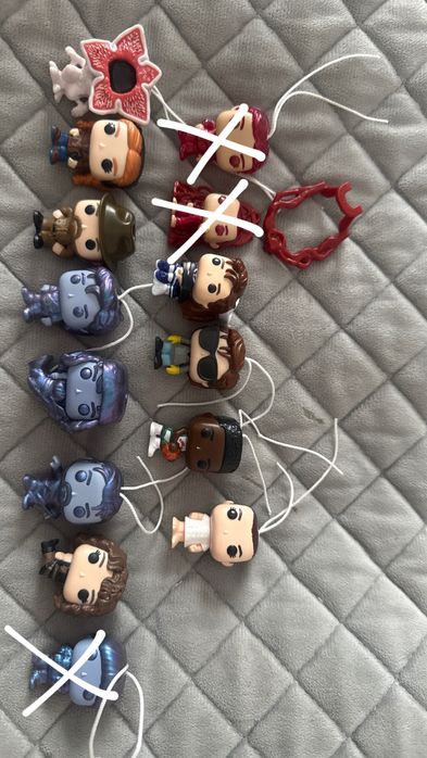 Фигурки очень странные дела