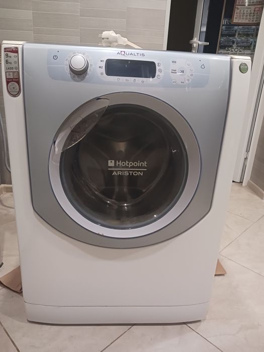 Пералня Ariston Hotpoint