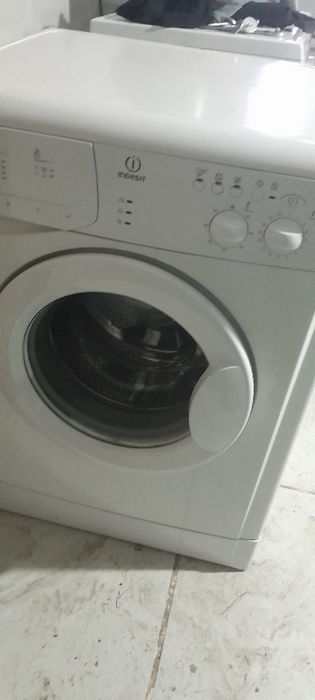 Стиральная машина индесит