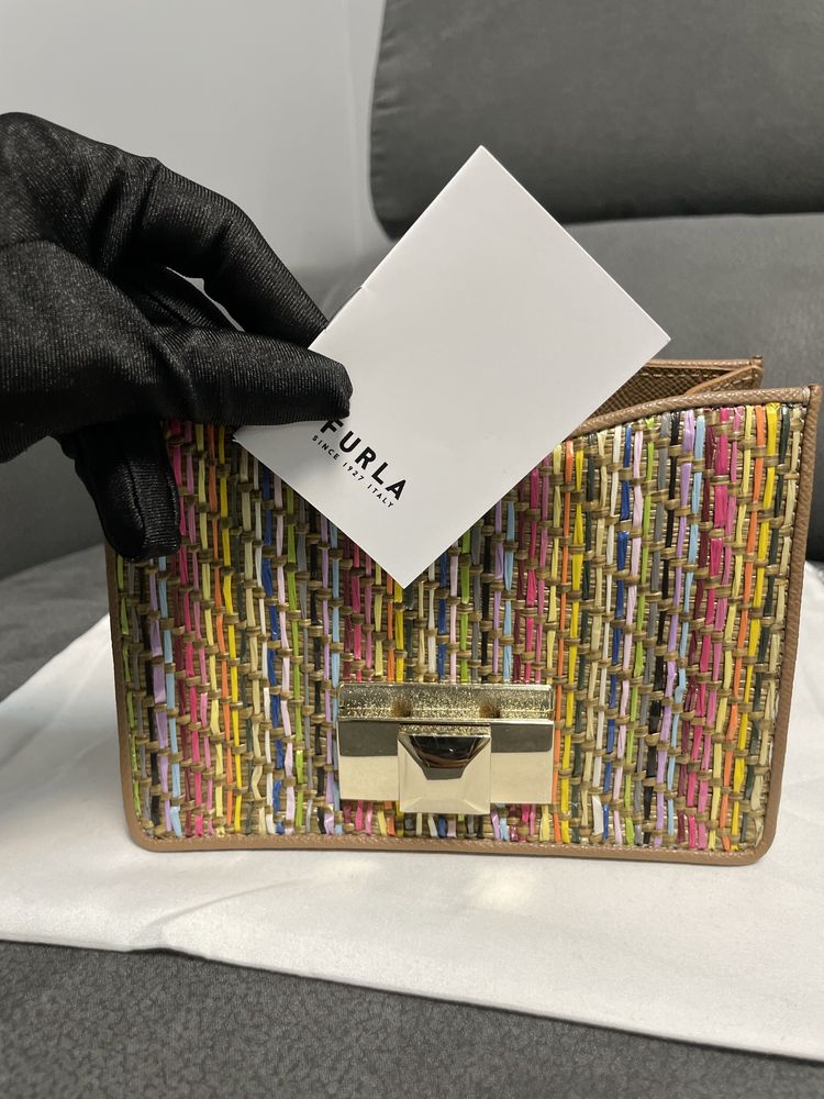 Furla Venere кафява чанта с пъстри детайли