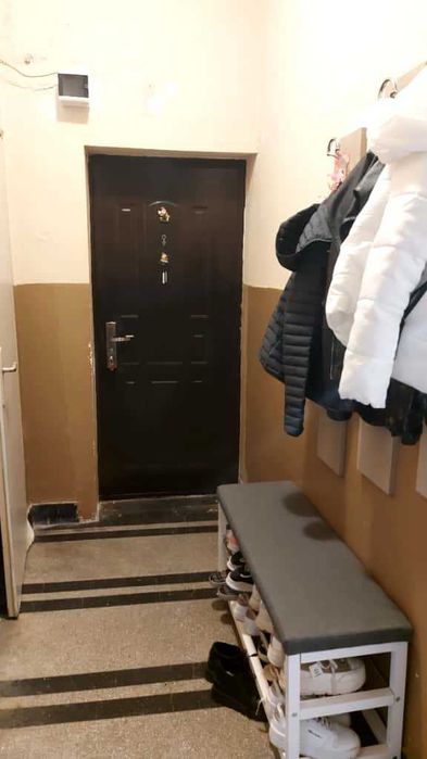 Тристаен апартамент в Центъра на гр. Хасково