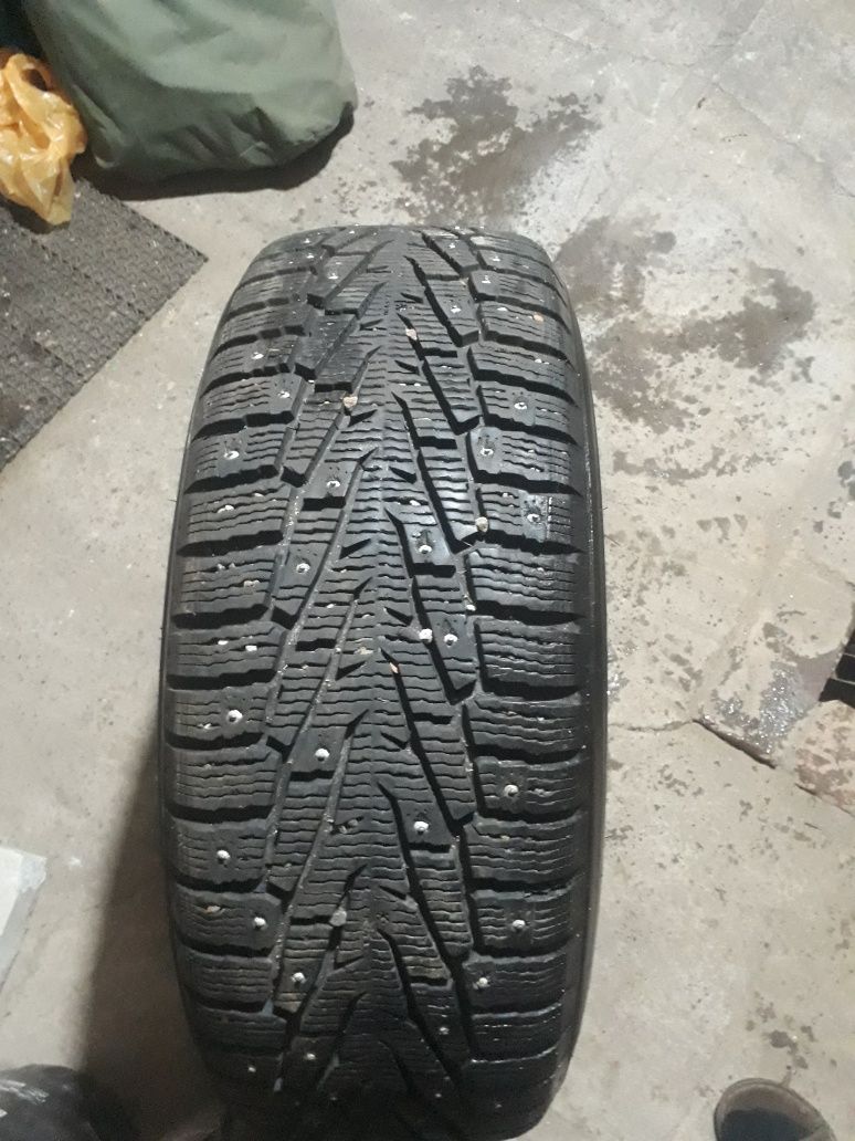 Колесо шипованное  в сборе  255/70/15