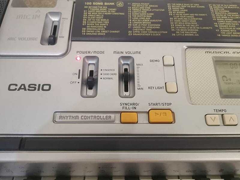 компютърна миди клавиатура CASIO LK-110 синтезатор с 5 октави