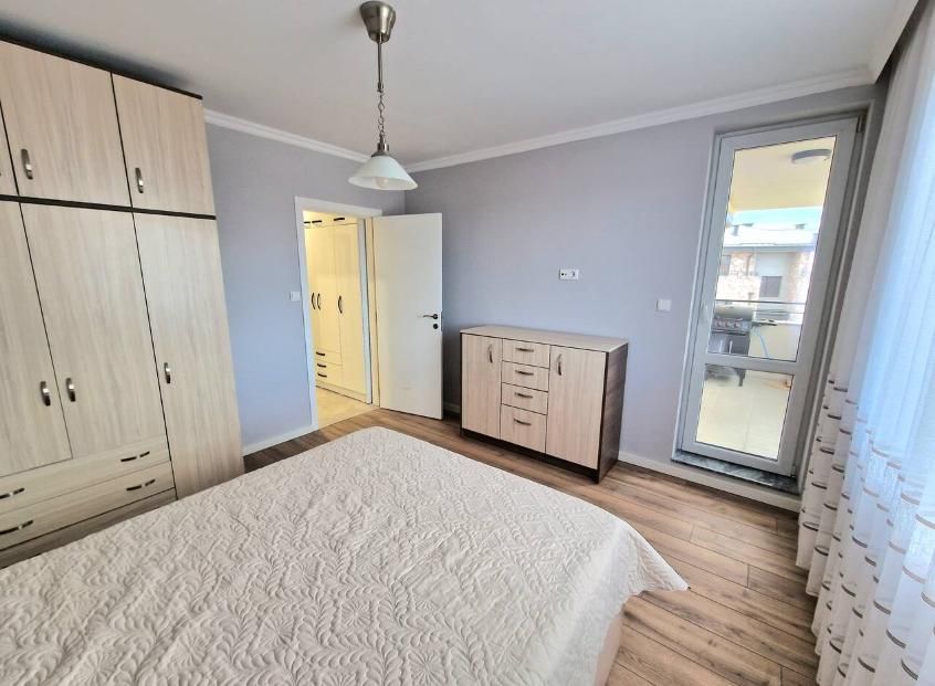 Дава се под наем Двустаен апартамент в Пловдив, Остромила - 67 кв.м за 450 € - Снимка #4