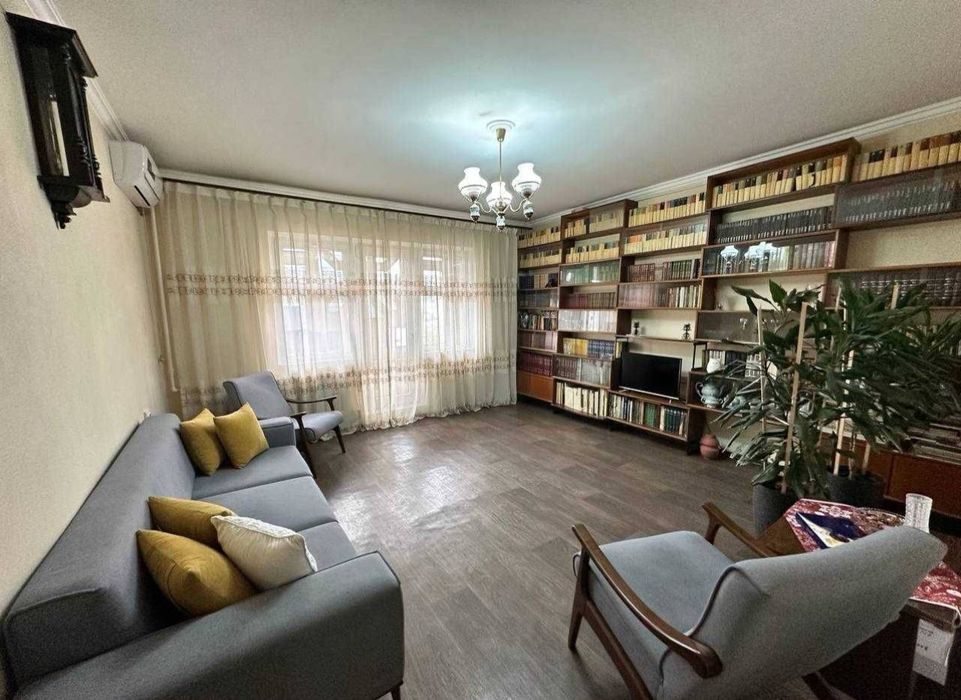 Квартира на Себзар -Корзинка 3/6/9 общ пл 72м ,метро Г Гулом