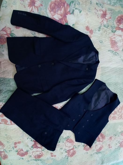 Классический кастюм тройка