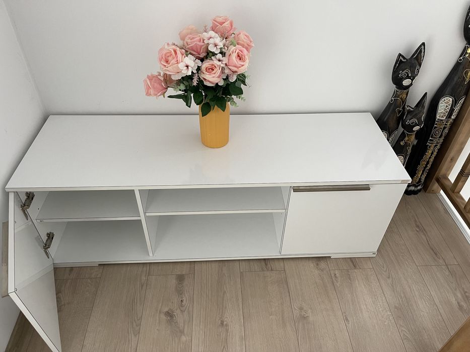 Comoda TV alb lucios