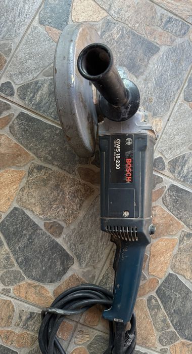 Polizor unghiular Bosch GWS 18-230