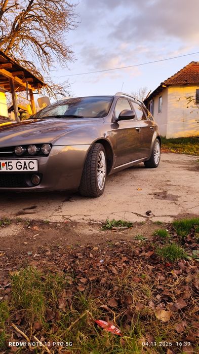 Vând sau schimb Alfa Romeo 159
