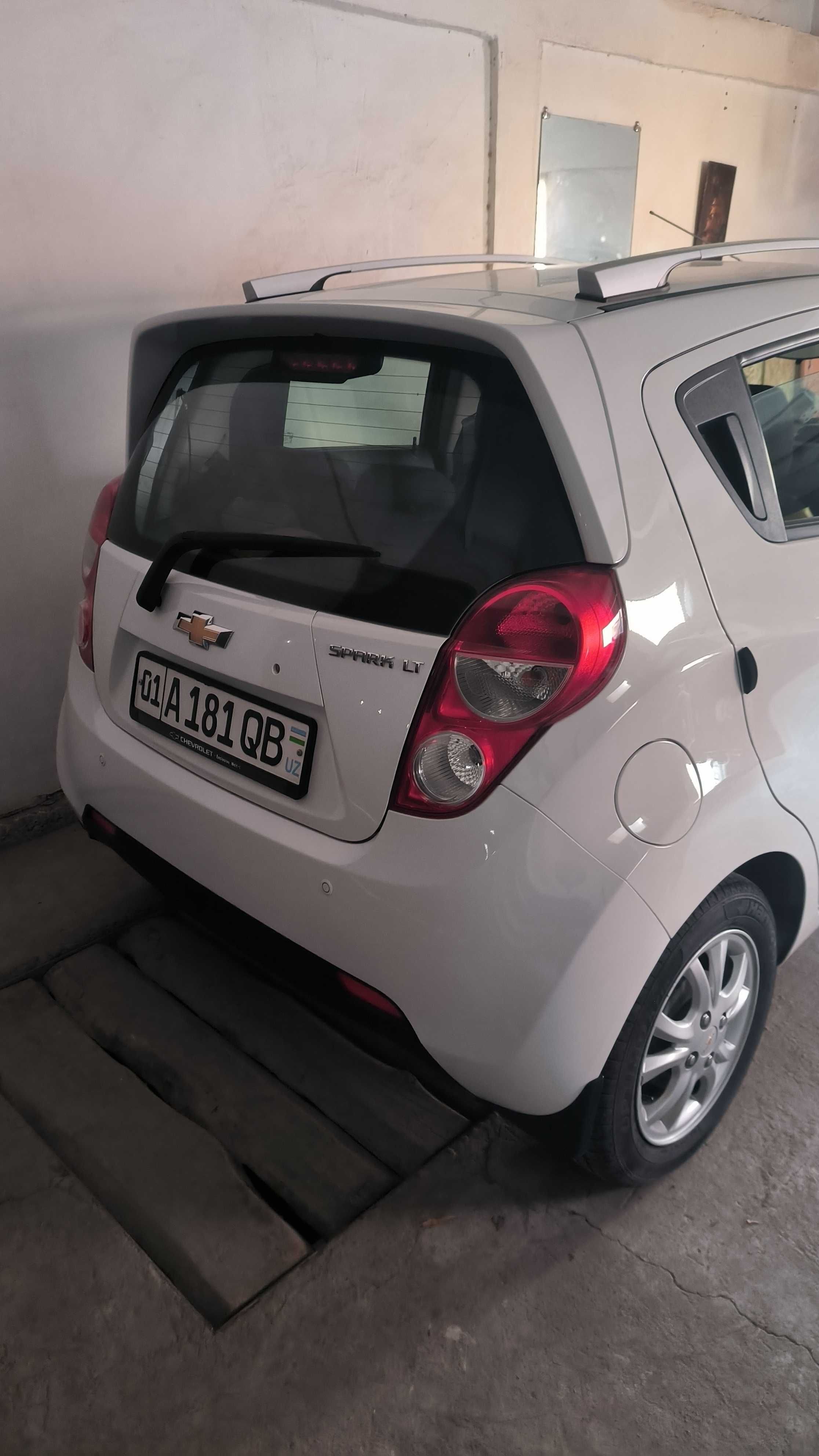 Chevrolet Spark 1.25 avtomat. 2021 ноябрь