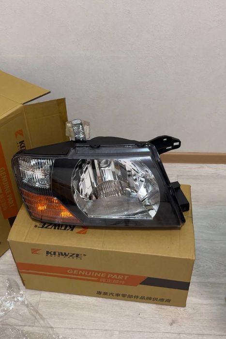 Продам Фары новые Mitsubishi pajero V73