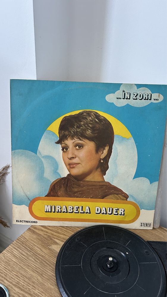 Vand vinyl Mirabela Dauer