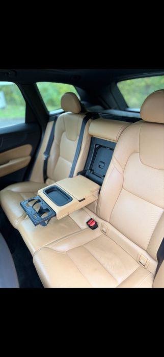 Volvo XC60 2018 2.0d  237cp