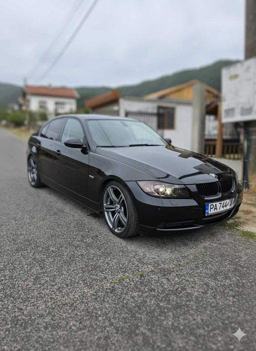 BMW E90 325I 218 к.с. Седан 2005 Навигация Кожен салон