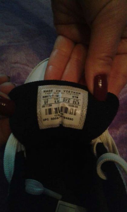 Vand adidasi Nike originali