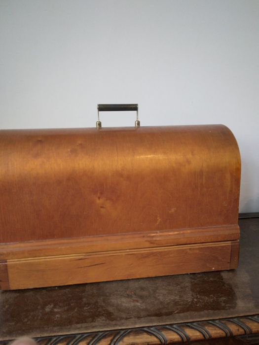 Mașina de cusut casnica