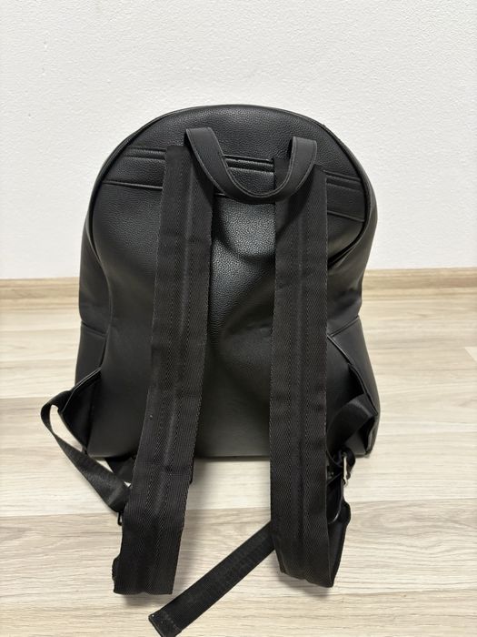 Дамска раница