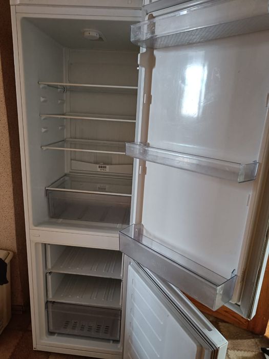 Продаётся  холодильник