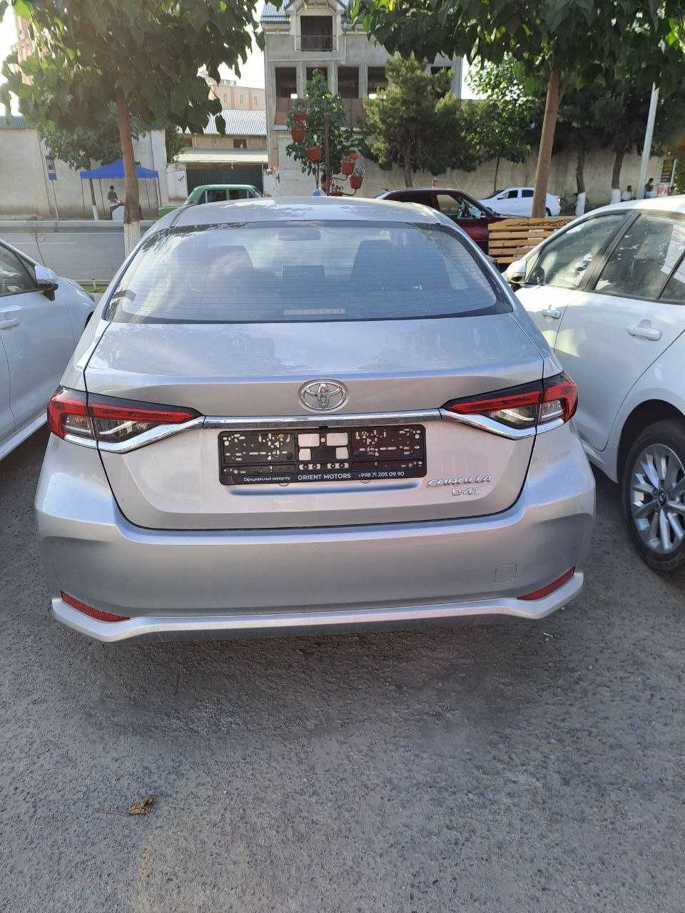 Namanganda Yangi Toyota Corolla 1.2 t Stalnoy/Bronza
