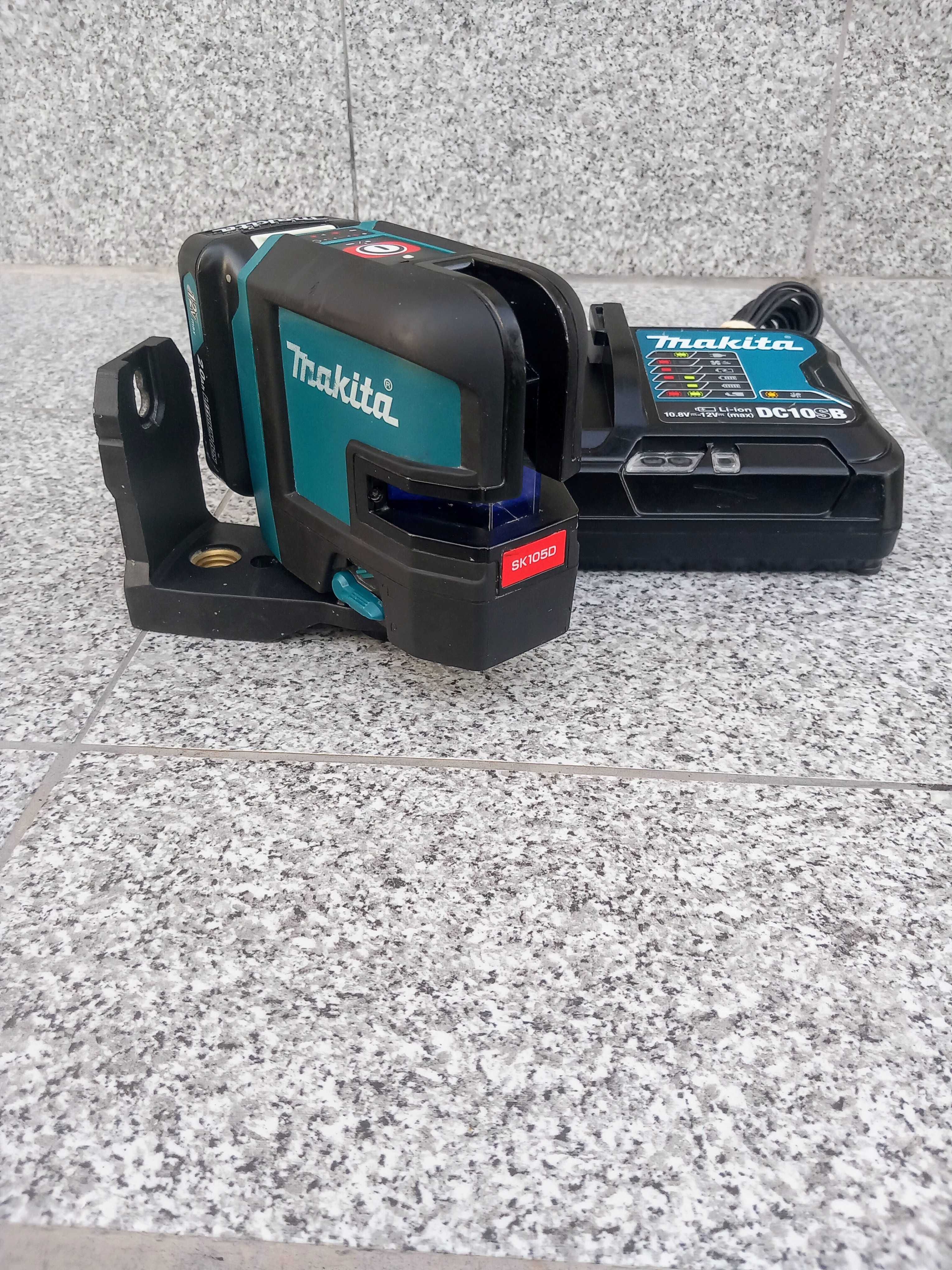 Лазерен нивелир  Makita SK105DZ