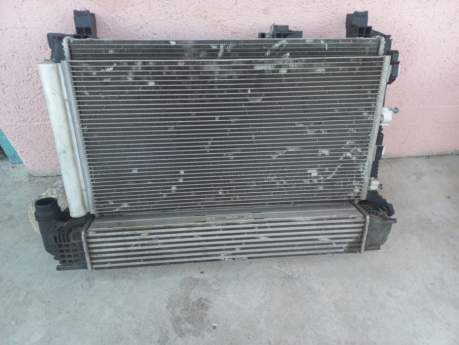 Radiator intercoler Dacia Duster