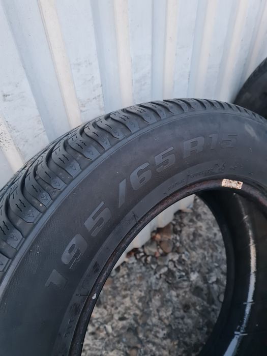 2  Anvelope de iarna*195/65R15*BfGoodrich*LICHIDARE STOC*75 Lei Buc*