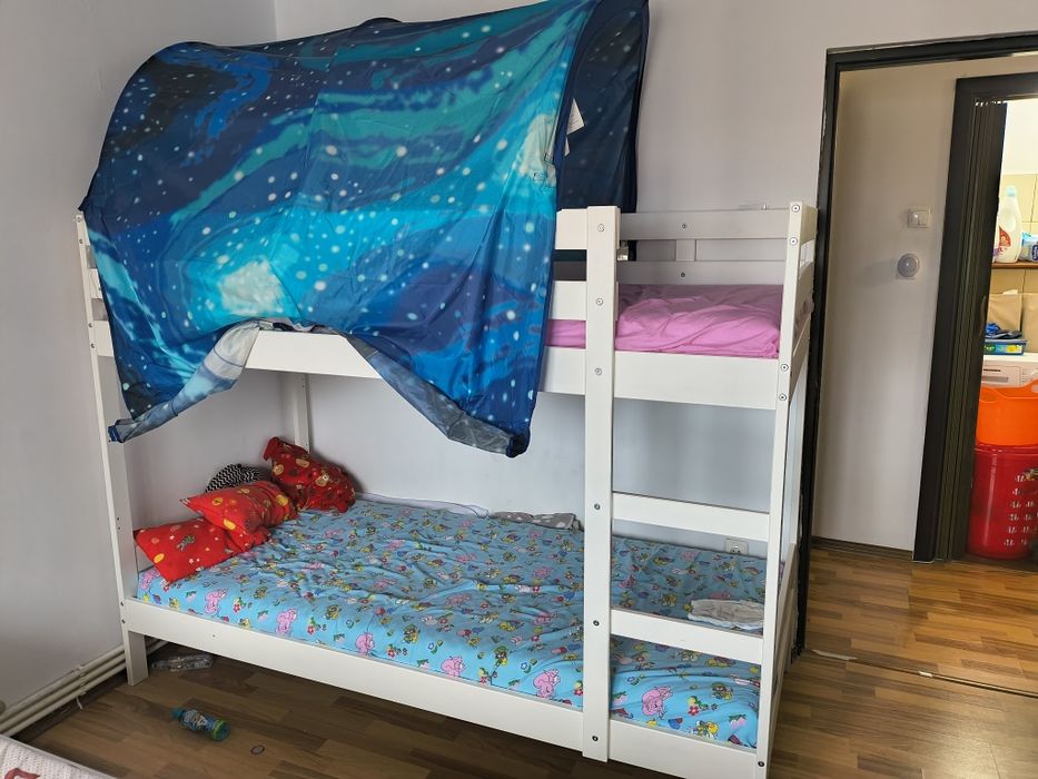 Pat supraetajat Ikea mydal și cort