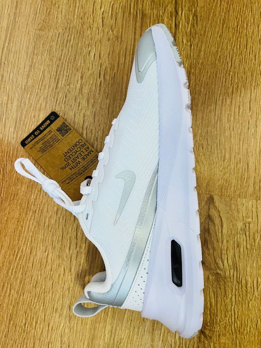 Nike Air Max Nuaxis Running Trainers 37.5