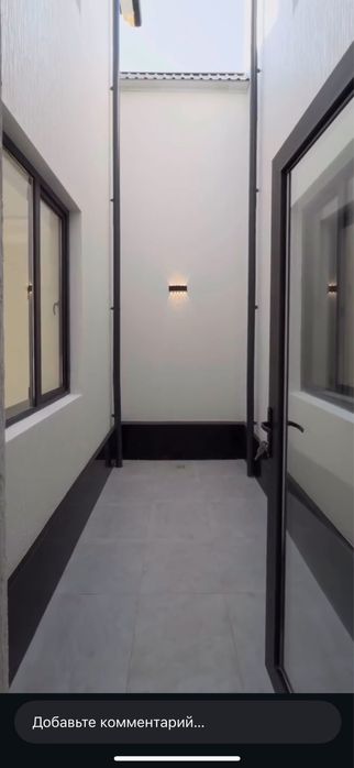 Uchqaxramon postidan 5 km ichkarida . 2 sotix 5 xona Pod klyuch.