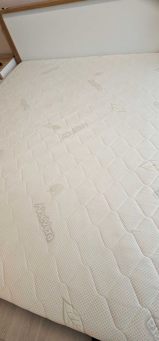 Матрак 160/200 двулицев 22 см