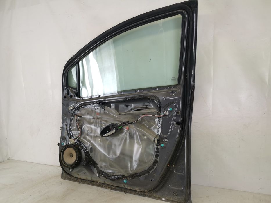 Врата (Портиер) Дясна Ярис / Yaris Оригинална В Добро Състояние