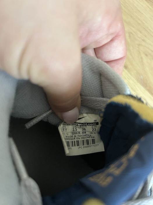 Adidasi nike albastri