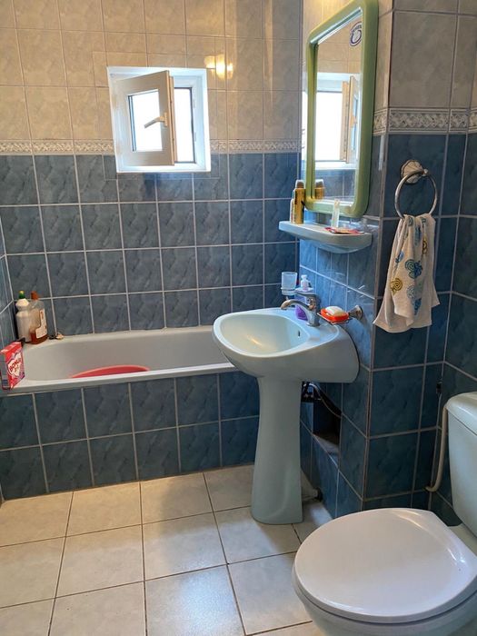 Inchiriez apartament 3 camere