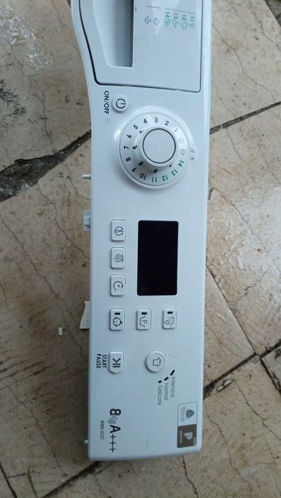 Пералня Аристон на части !