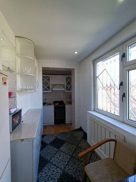 Квартира ЦУМ, 110 школа  Кафе Bon  2/4/5 60 кв.м