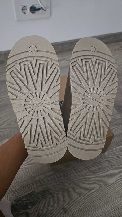 Ugg Tazz II, noi, originali